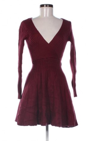 Kleid Atmos & Here, Größe S, Farbe Rot, Preis € 13,99