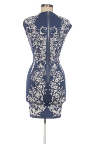 Рокля BCBG Max Azria, Размер M, Цвят Многоцветен, Цена 66,00 €