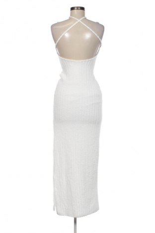 Kleid Bershka, Größe M, Farbe Weiß, Preis € 33,99