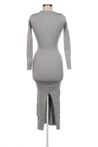 Kleid Bershka, Größe S, Farbe Grau, Preis € 11,99