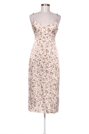 Рокля Bershka, Размер L, Цвят Многоцветен, Цена 22,82 €