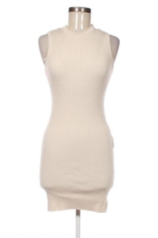 Ruha Bershka, Méret L, Szín Ekrü
, Ár 5 059 Ft