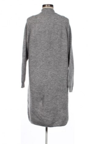Рокля C&A, Размер L, Цвят Сив, Цена 9,20 €