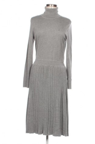 Rochie Calvin Klein, Mărime M, Culoare Gri, Preț 346,35 Lei