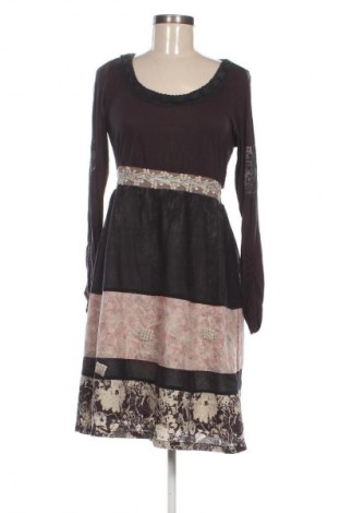 Рокля Cream, Размер M, Цвят Многоцветен, Цена 42,00 €