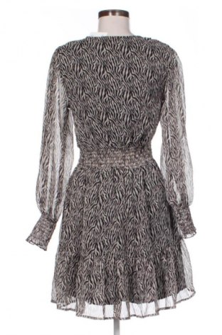 Рокля Cropp, Размер M, Цвят Многоцветен, Цена 12,93 €