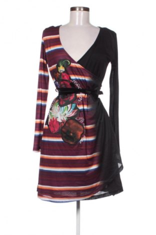 Рокля Desigual, Размер XL, Цвят Многоцветен, Цена 38,34 €