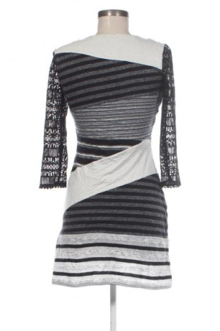 Rochie Desigual, Mărime M, Culoare Multicolor, Preț 171,99 Lei