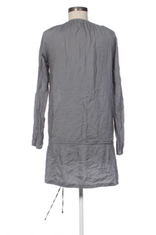 Kleid Dranella, Größe M, Farbe Grau, Preis € 11,99