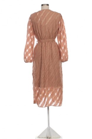 Sukienka Elli White, Rozmiar M, Kolor Brązowy, Cena 63,99 zł