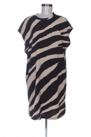 Kleid Esmara, Größe M, Farbe Mehrfarbig, Preis € 20,00