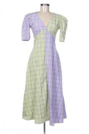 Sukienka Fashion Union, Rozmiar M, Kolor Kolorowy, Cena 133,96 zł