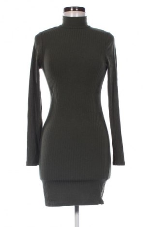 Kleid Fashion nova, Größe M, Farbe Grün, Preis € 9,99