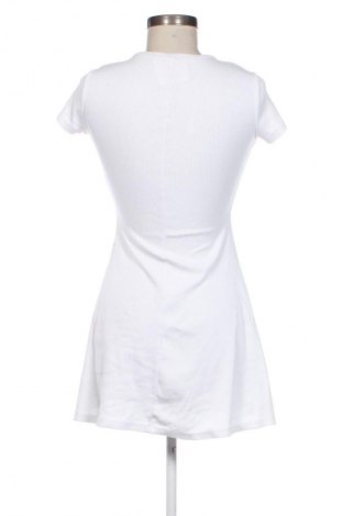 Kleid Fb Sister, Größe S, Farbe Weiß, Preis € 15,99