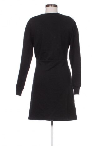 Ruha Fisherfield, Méret M, Szín Fekete, Ár 3 719 Ft