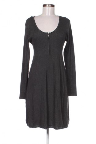 Ruha Fransa, Méret L, Szín Szürke, Ár 10 331 Ft