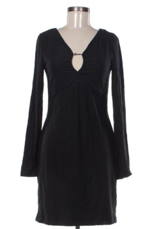 Ruha Guess, Méret M, Szín Fekete, Ár 12 839 Ft