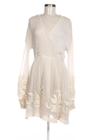 Рокля Guess, Размер S, Цвят Бежов, Цена 111,00 €