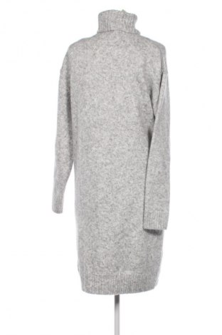 Рокля H&M, Размер S, Цвят Сив, Цена 31,65 €