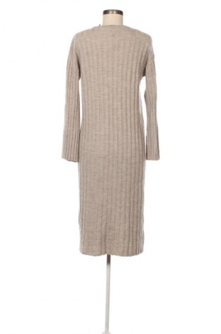 Рокля H&M, Размер M, Цвят Бежов, Цена 9,71 €