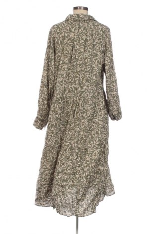 Рокля H&M, Размер M, Цвят Многоцветен, Цена 20,00 €