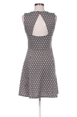 Рокля H&M, Размер M, Цвят Многоцветен, Цена 21,64 €