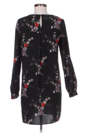 Рокля H&M, Размер S, Цвят Многоцветен, Цена 19,97 €