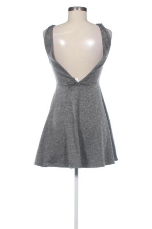 Kleid H&M Divided, Größe S, Farbe Grau, Preis € 20,00