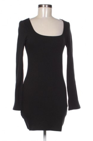 Рокля H&M Divided, Размер M, Цвят Черен, Цена 20,00 €