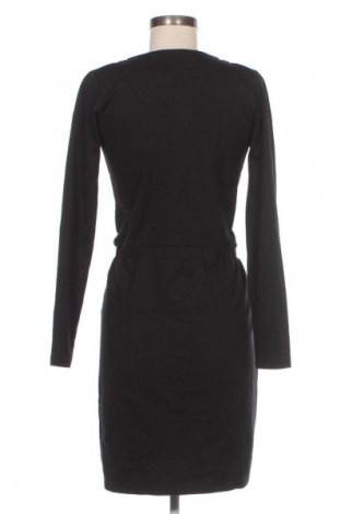 Ruha Hallhuber, Méret S, Szín Fekete, Ár 6 009 Ft