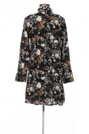 Kleid Janina, Größe M, Farbe Mehrfarbig, Preis € 7,99