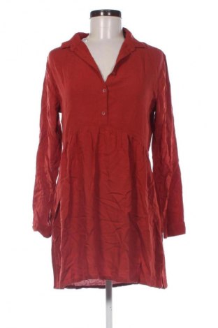 Sukienka Janina, Rozmiar M, Kolor Czerwony, Cena 106,81 zł