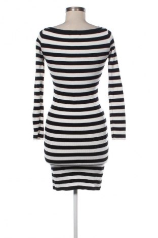 Ruha Jcl, Méret M, Szín Sokszínű, Ár 2 559 Ft