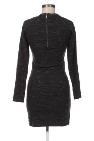 Kleid Maison Scotch, Größe M, Farbe Grau, Preis € 10,99