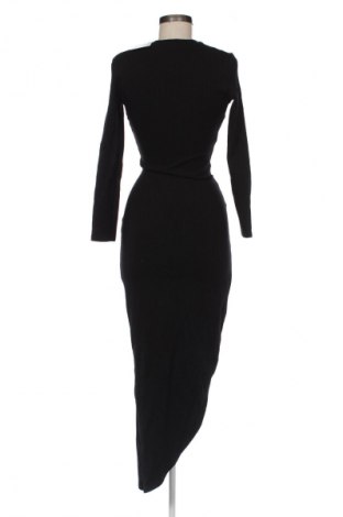 Ruha Mexton, Méret M, Szín Fekete, Ár 10 331 Ft