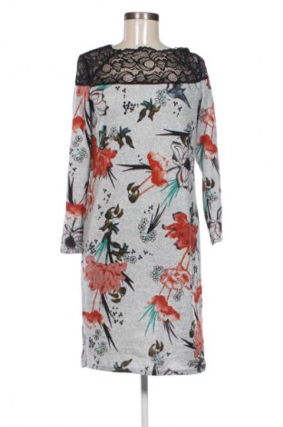 Рокля ONLY, Размер M, Цвят Многоцветен, Цена 6,13 €