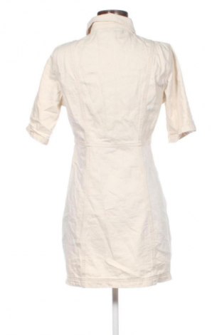 Kleid ONLY, Größe M, Farbe Ecru, Preis 17,00 €