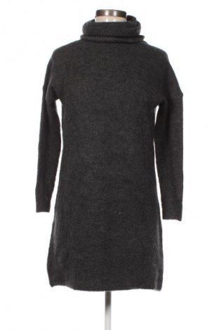 Рокля ONLY, Размер XS, Цвят Сив, Цена 5,62 €