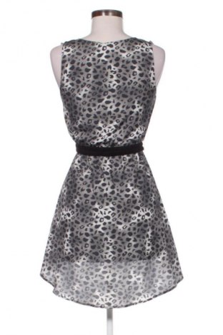 Рокля Outfitters Nation, Размер S, Цвят Многоцветен, Цена 20,00 €