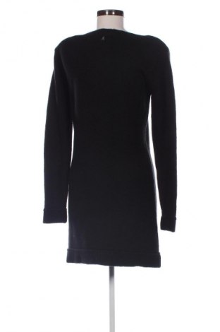 Рокля Patrizia Pepe, Размер XS, Цвят Черен, Цена 194,82 €