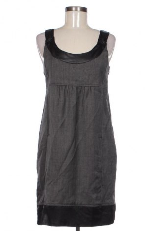 Рокля Pepe Jeans, Размер M, Цвят Многоцветен, Цена 22,98 €