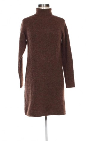 Рокля Pieces, Размер XS, Цвят Кафяв, Цена 13,79 €