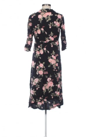 Šaty  Pieces, Velikost S, Barva Vícebarevné, Cena  482,00 Kč