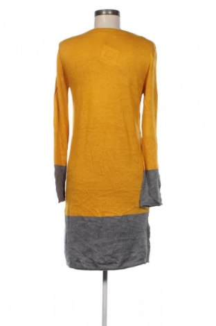 Ruha Republic, Méret M, Szín Sokszínű, Ár 5 649 Ft