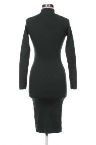 Kleid Reserved, Größe M, Farbe Grün, Preis € 17,99