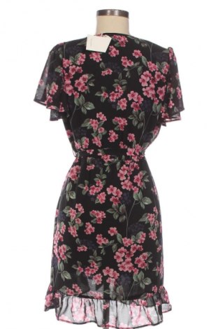 Рокля Reserved, Размер M, Цвят Многоцветен, Цена 31,72 €