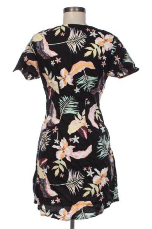 Рокля Roxy, Размер S, Цвят Многоцветен, Цена 16,36 €