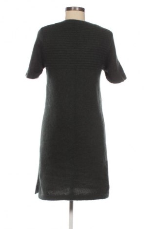 Рокля Sinsay, Размер M, Цвят Зелен, Цена 37,00 €