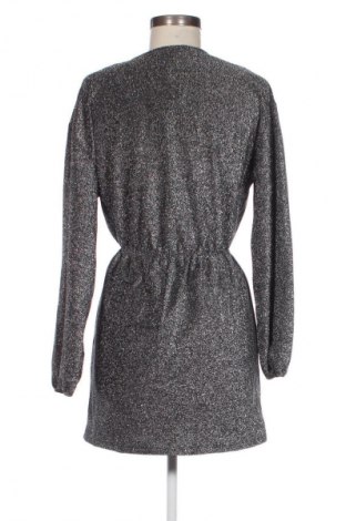 Рокля Sinsay, Размер S, Цвят Сребрист, Цена 20,00 €