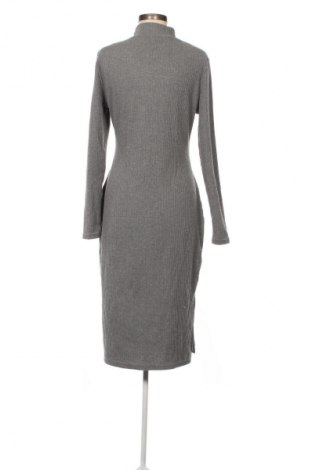 Рокля Spirit, Размер M, Цвят Сив, Цена 12,27 €